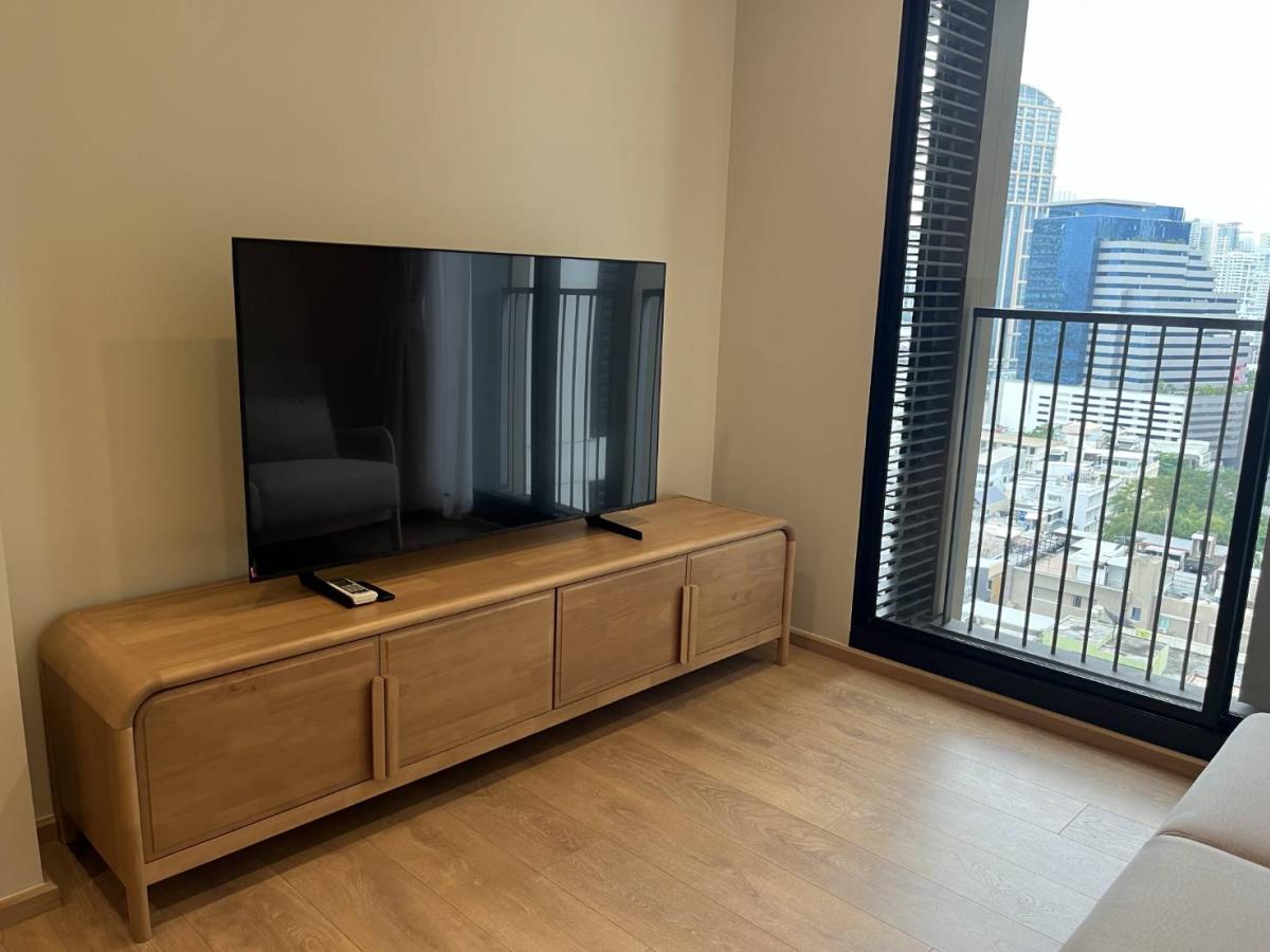 For RentCondoSukhumvit, Asoke, Thonglor : Noble Around Sukhumvit 33 | 1Bed 35,000฿
Near BTS Phrom Phong - Luxurious Sky pool!