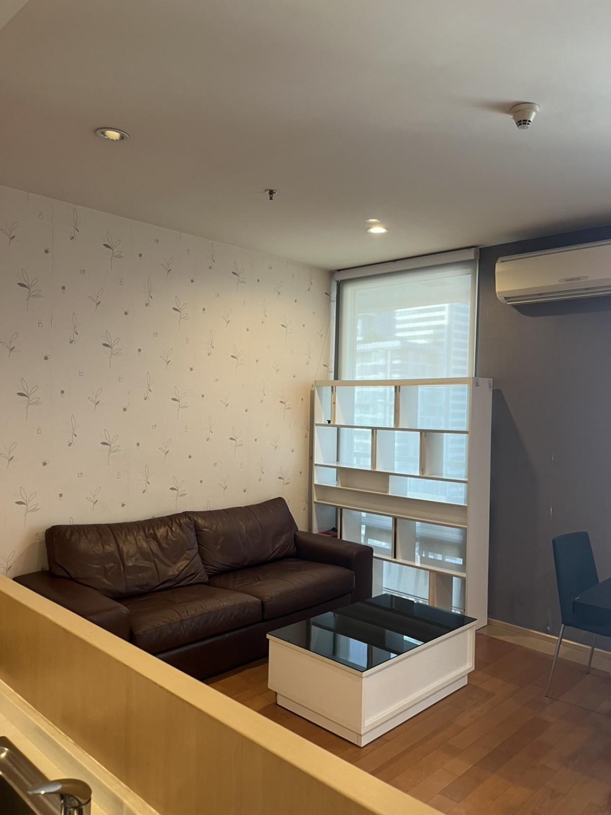 For SaleCondoRatchathewi,Phayathai : Awesome 2-bedroom condo Villa Rachatewi near BTS RatchathewiFor sale at 14.5 million THB / For rent at 42,000 THB with complete facilities!