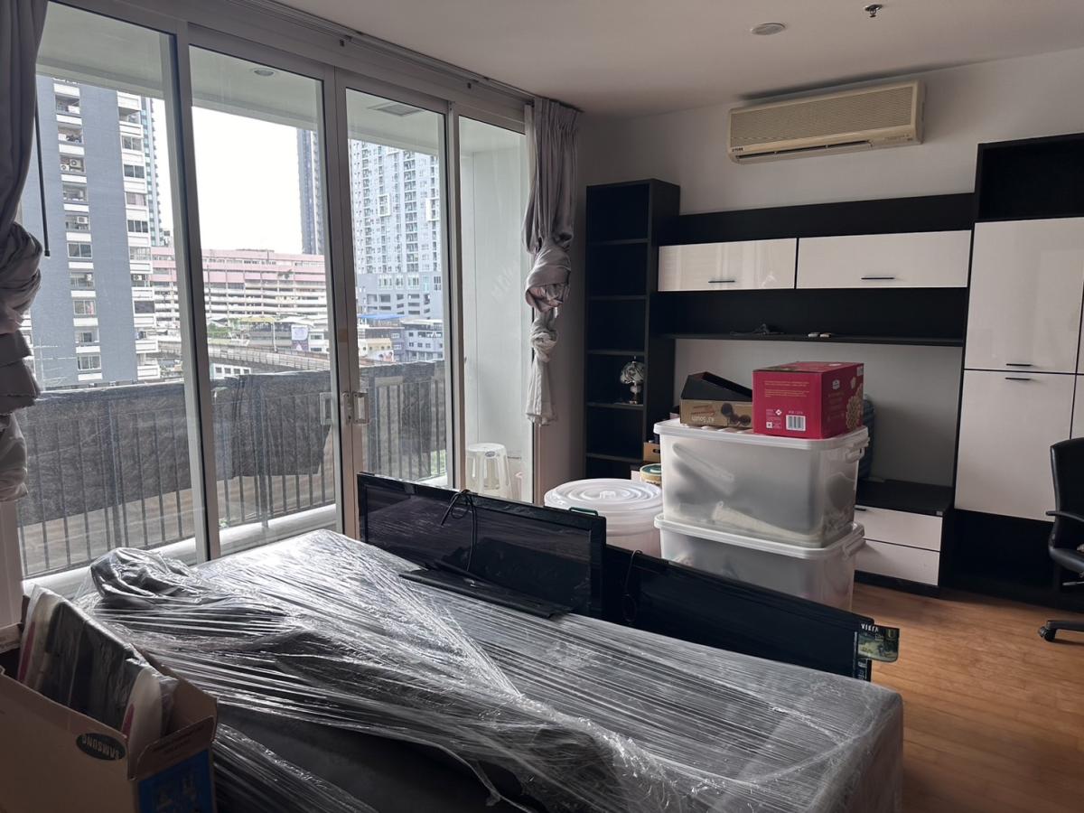 For SaleCondoRatchathewi,Phayathai : 03/04/2026, Interesting investment! Condo Villa Ratchatewi 72 sq.m. near BTS Ratchathewi
Good price 10.8 million THB with complete facilities waiting for you to own! 0642748883