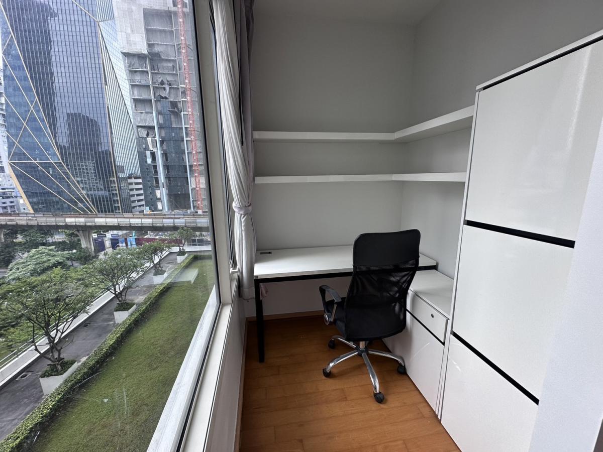 For SaleCondoRatchathewi,Phayathai : 03/04/2026, Interesting investment! Condo Villa Ratchatewi 72 sq.m. near BTS Ratchathewi
Good price 10.8 million THB with complete facilities waiting for you to own! 0642748883