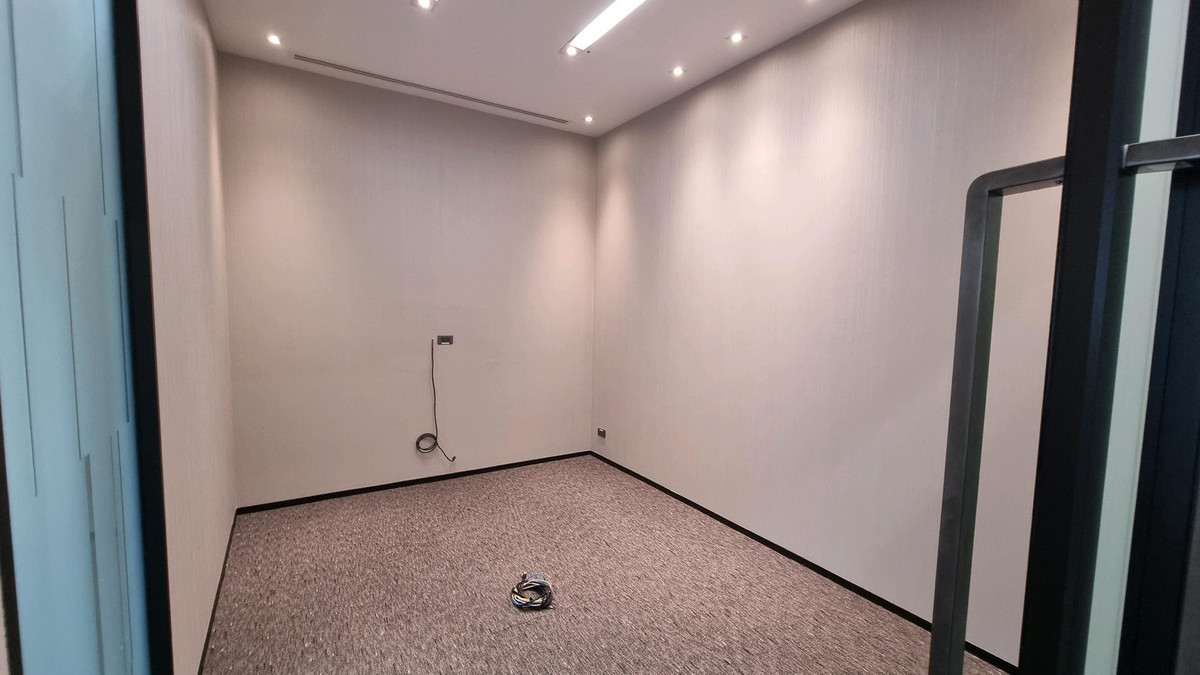 ให้เช่าสำนักงานสุขุมวิท อโศก ทองหล่อ : สำนักงานให้เช่า ทำเลอโศก ติด BTS / MRT 412 ตรม ตกแต่งหรู