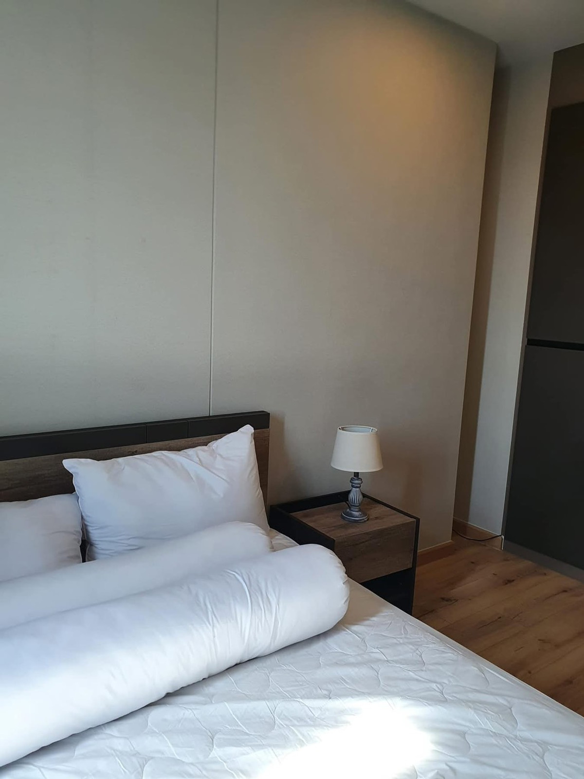 ให้เช่าคอนโดปิ่นเกล้า จรัญสนิทวงศ์ : ***ว่าง 1 มีนา (2ห้องนอน) ให้เช่าคอนโด : บริกซ์ คอนโดมีเนียม (Brix Condominium)***