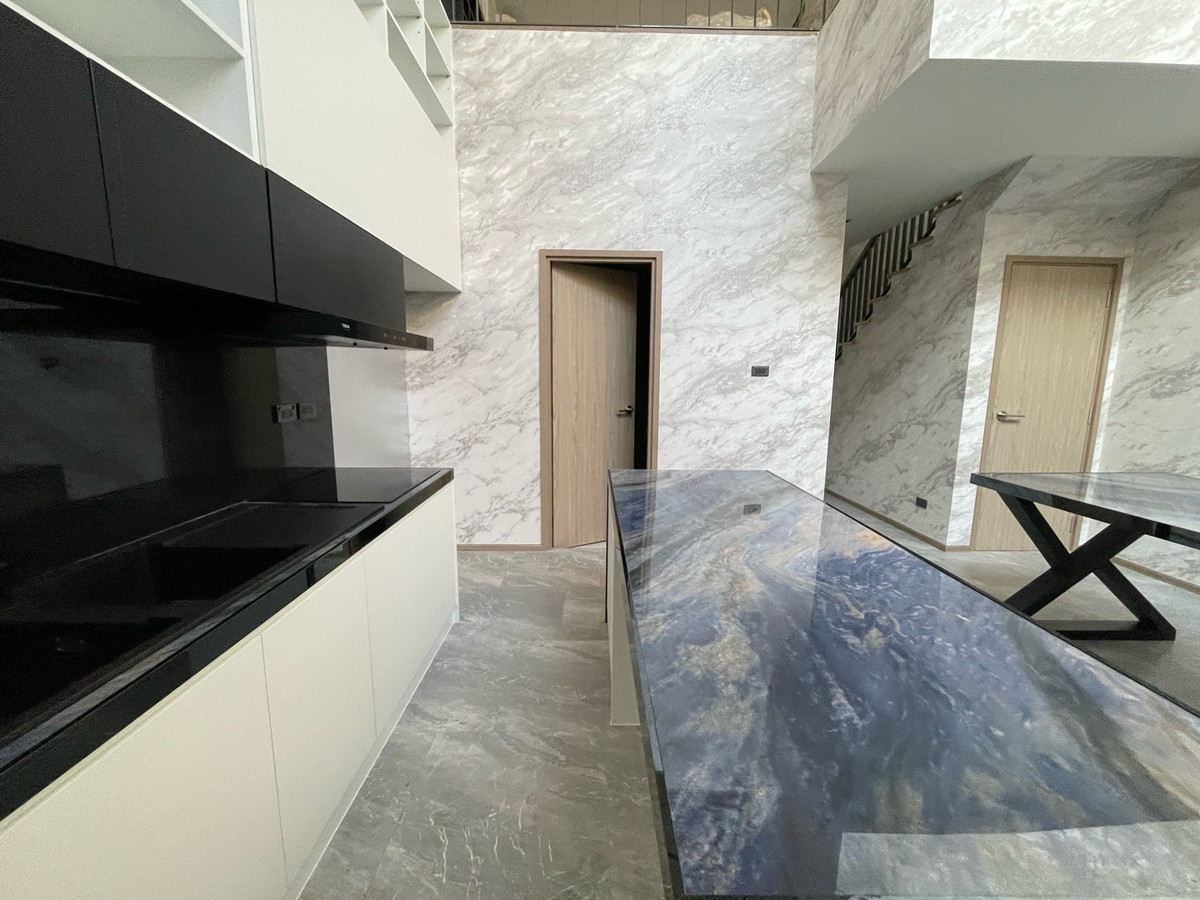 ให้เช่าทาวน์โฮมลาดพร้าว101 แฮปปี้แลนด์ : ให้เช่า – ทาวน์โฮมสุดหรู โครงการ THER LADPRAO 93 (เธอ ลาดพร้าว 93)  วิวสวน บรรยากาศร่มรื่น