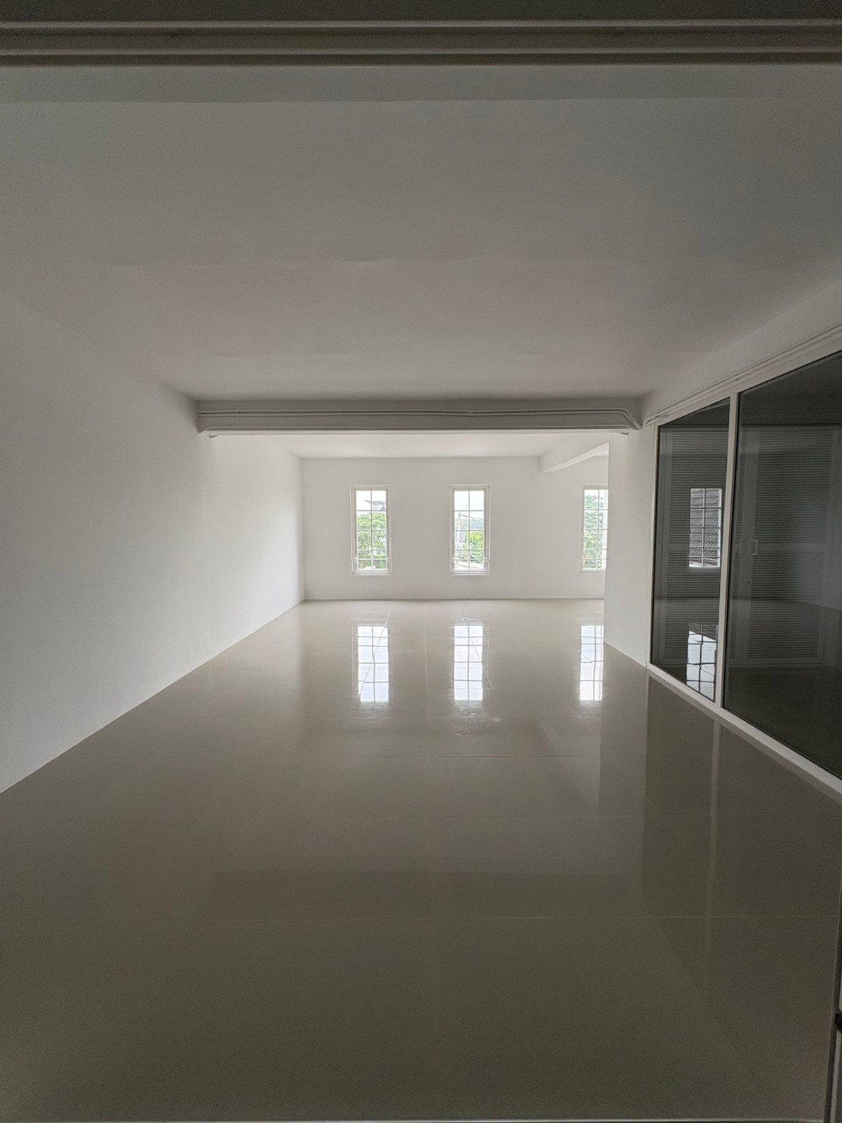 ให้เช่าสำนักงานนวมินทร์ รามอินทรา : พื้นที่ให้เช่าภายในอาคาร รองรับทั้งออฟฟิศ และ Co-Working Space