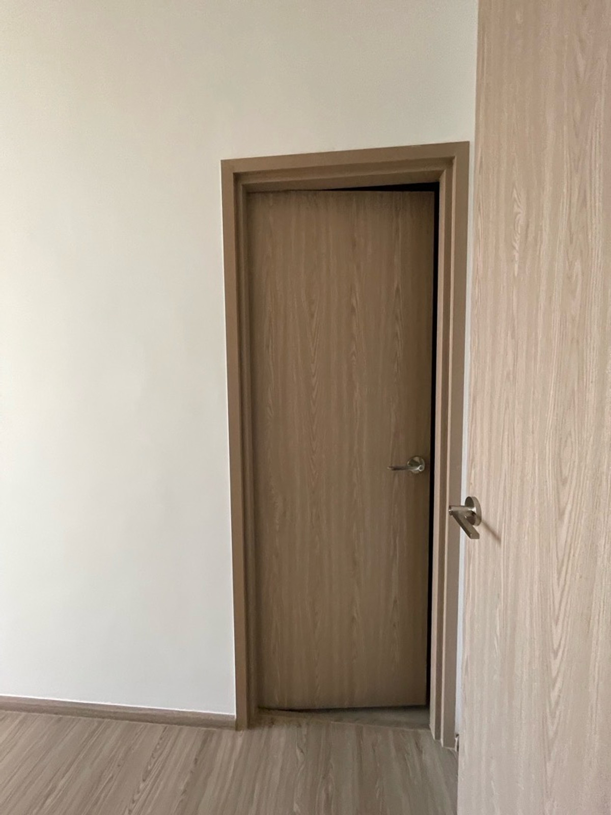 ให้เช่าทาวน์โฮมลาดพร้าว101 แฮปปี้แลนด์ : ให้เช่า – ทาวน์โฮมสุดหรู โครงการ THER LADPRAO 93 (เธอ ลาดพร้าว 93)  วิวสวน บรรยากาศร่มรื่น