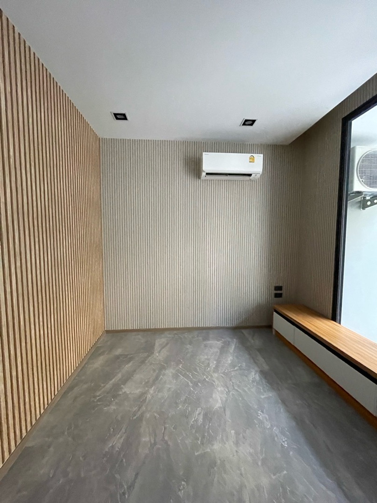 ให้เช่าทาวน์โฮมลาดพร้าว101 แฮปปี้แลนด์ : ให้เช่า – ทาวน์โฮมสุดหรู โครงการ THER LADPRAO 93 (เธอ ลาดพร้าว 93)  วิวสวน บรรยากาศร่มรื่น