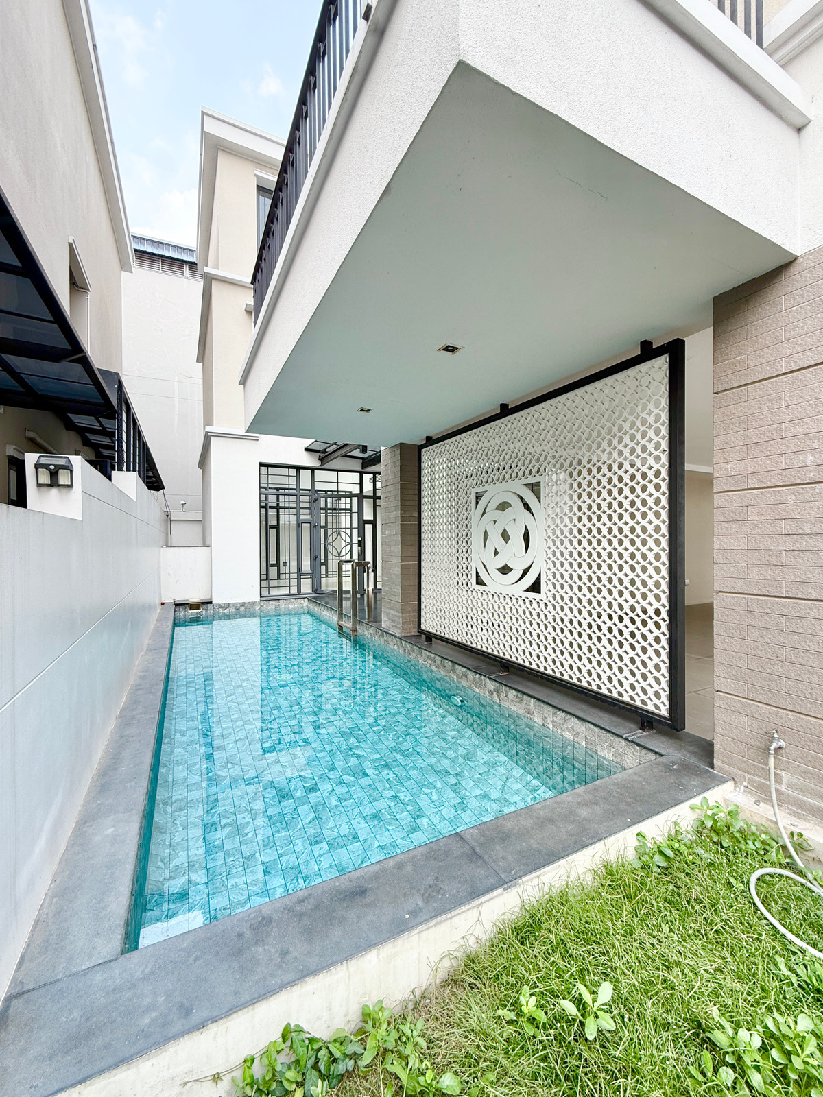 ขายบ้านลาดพร้าว เซ็นทรัลลาดพร้าว : 🚀 Altitude Mastery พหล24 - บ้านเดี่ยว3ชั้น ใกล้รถไฟฟ้าเพียง550เมตร 092-545-6151 (ทีม)