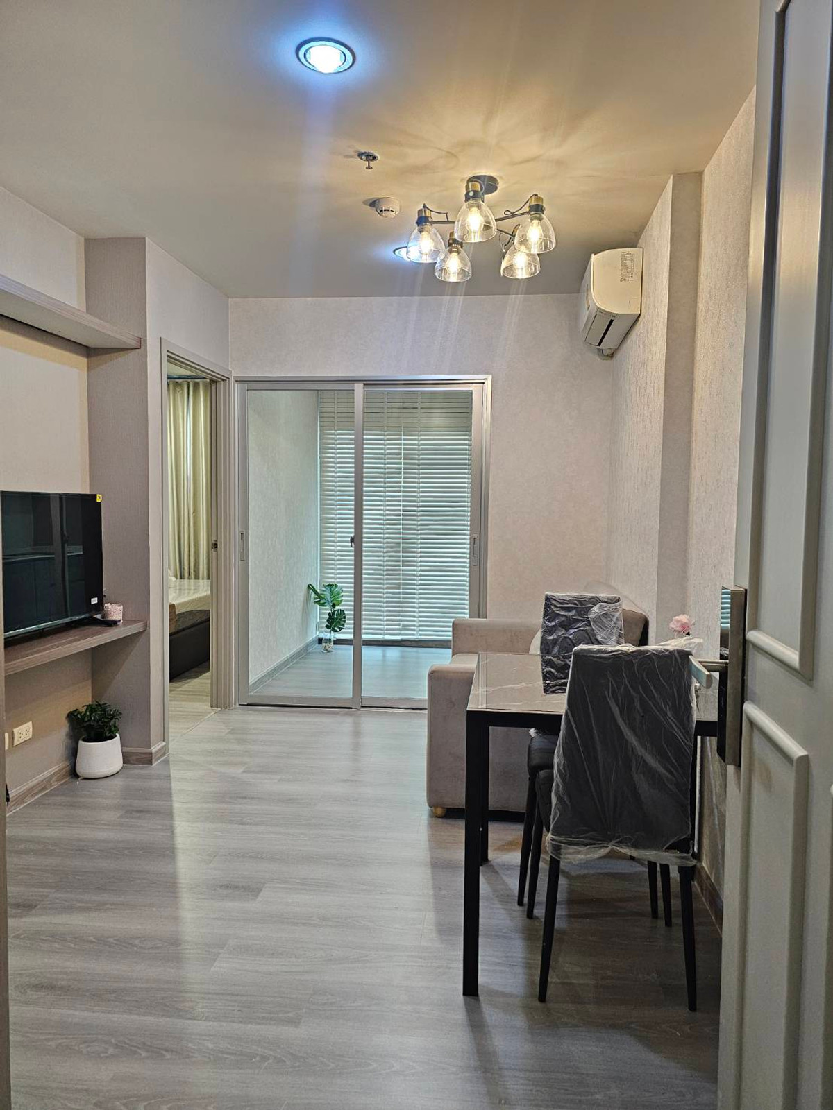 ให้เช่าคอนโดปิ่นเกล้า จรัญสนิทวงศ์ : 🔥 Hot Deal! คอนโดแต่งครบ เครื่องใช้ไฟฟ้าใหม่ เข้าอยู่ได้ทันที  The Parkland จรัญ–ปิ่นเกล้า 