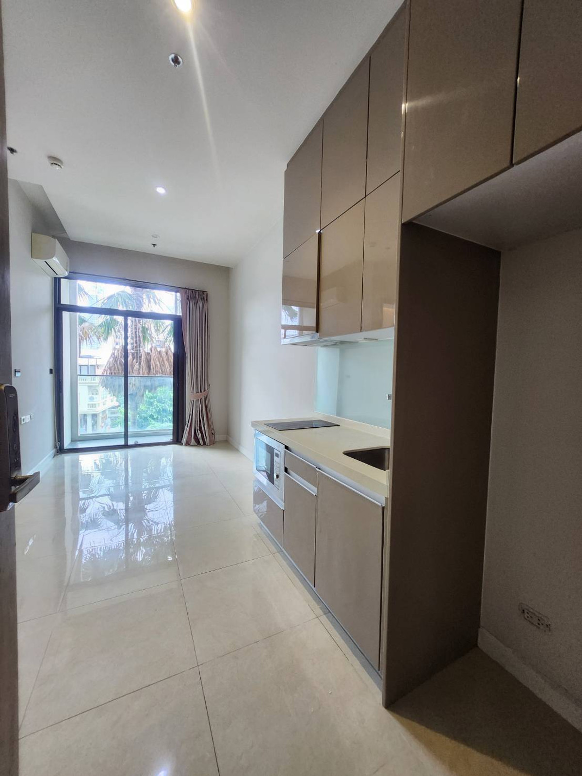 ขายคอนโดอ่อนนุช อุดมสุข : Condo for sale Mayfair Place Sukhumvit 50   🔥ขายด่วน🔥  2ห้องนอน 1ห้องน้ำ ( ห้องมุม ) 