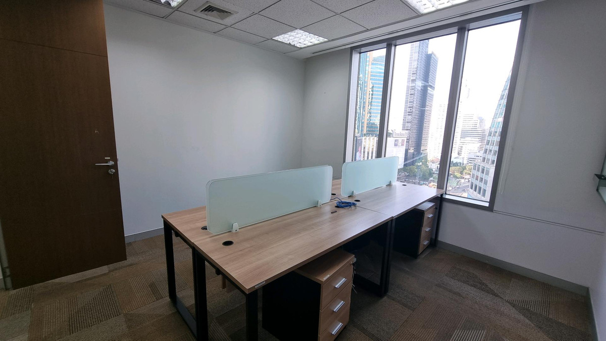 ให้เช่าสำนักงานสุขุมวิท อโศก ทองหล่อ : สำนักงานให้เช่า ทำเลอโศก ติด BTS / MRT 375.96 ตรม