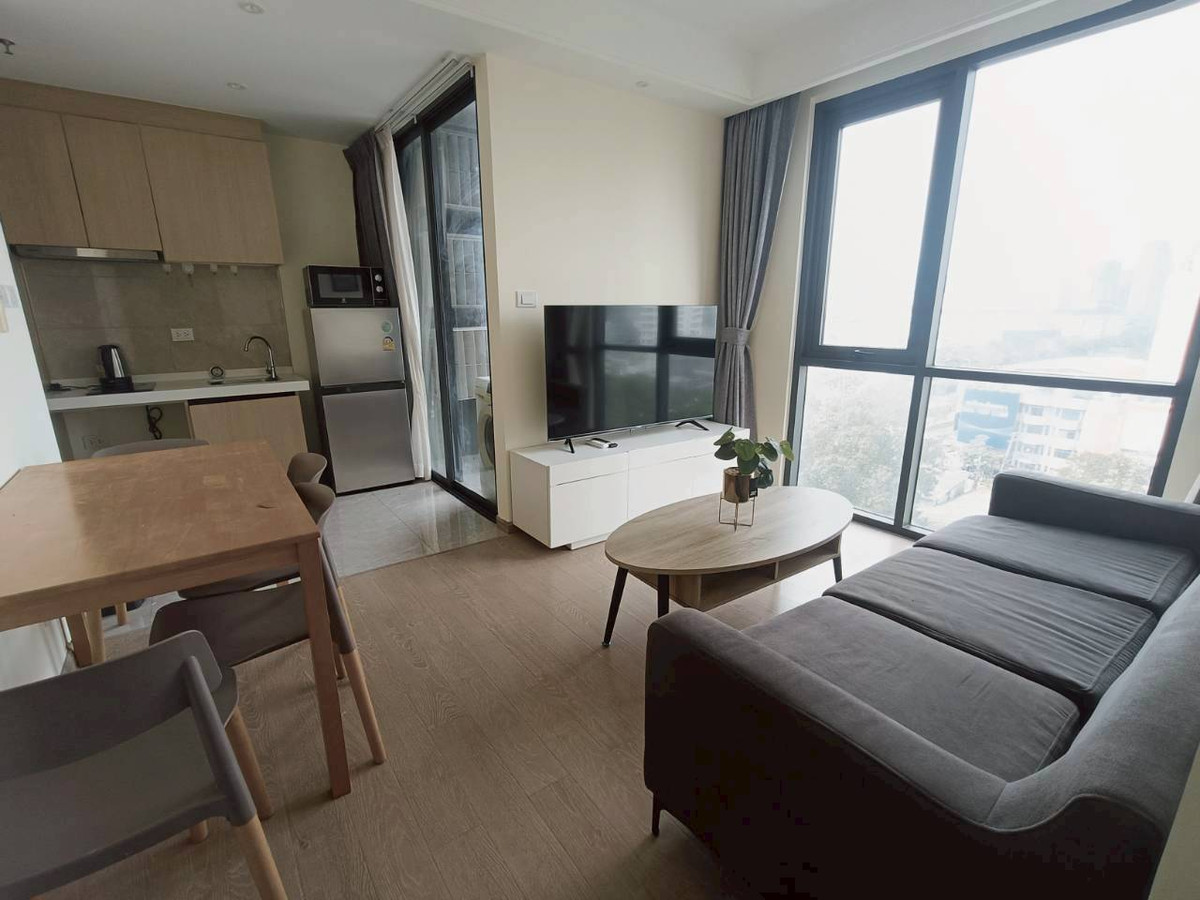 ให้เช่าคอนโดสาทร นราธิวาส : ให้เช่าคอนโด Regal Sathon–Naradhiwas 39.97 ตร.ม. ใจกลางสาทร