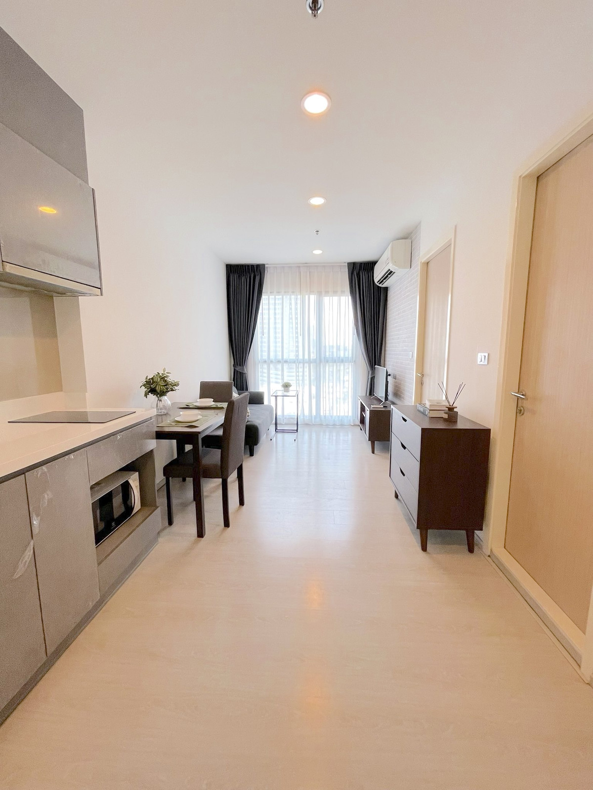 ขายคอนโดพระราม 9 เพชรบุรีตัดใหม่ RCA : 🔥 ขายด่วน 🔥 ขาดทุน ห้องสวย กว้าง ขายหลายห้อง ราคาคุยกันได้ Call : 0619824959 Line ID : elegant.289