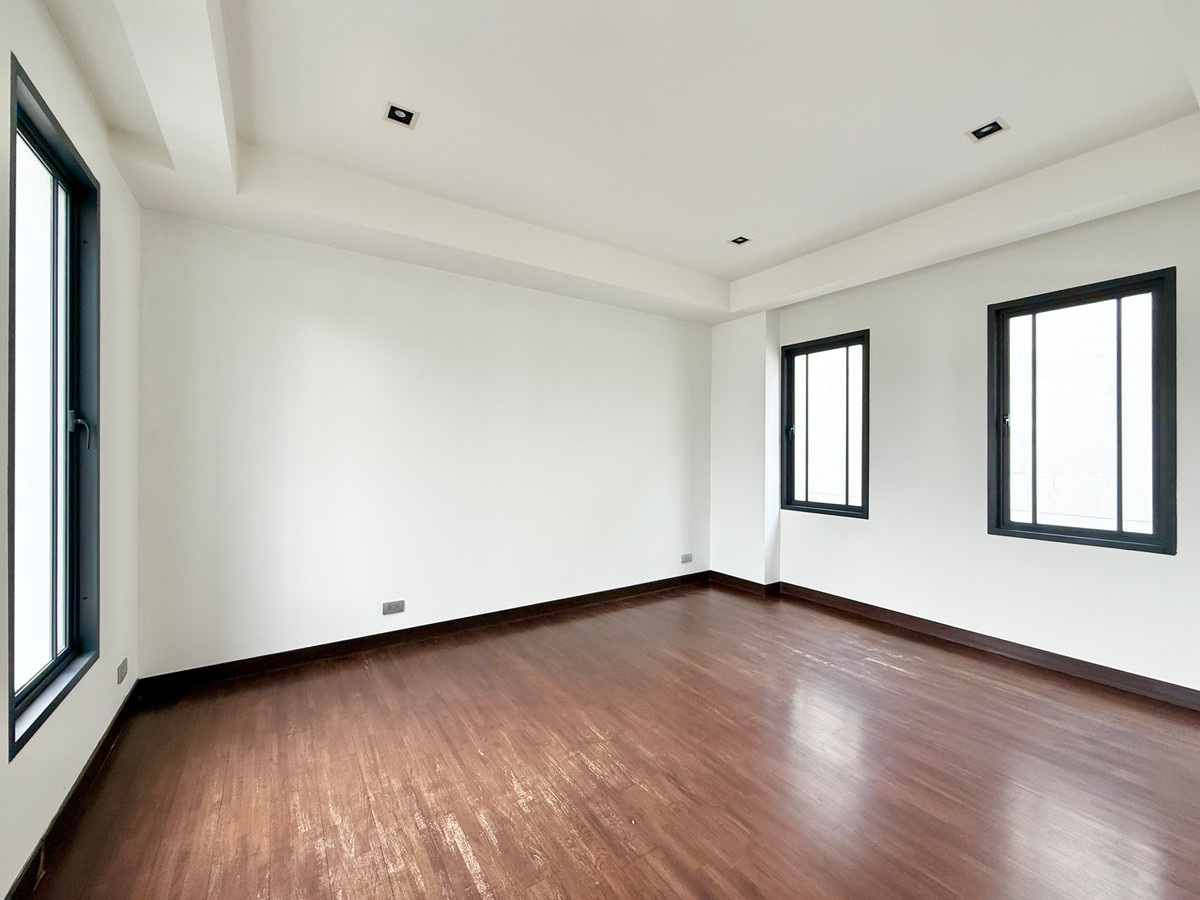 ขายบ้านลาดพร้าว เซ็นทรัลลาดพร้าว : 🚀 Altitude Mastery พหล24 - บ้านเดี่ยว3ชั้น ใกล้รถไฟฟ้าเพียง550เมตร 092-545-6151 (ทีม)