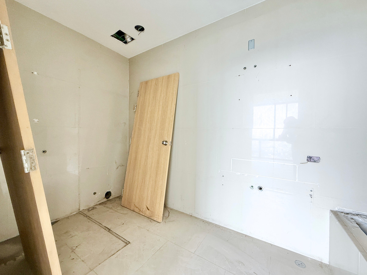 ขายคอนโดลาดพร้าว เซ็นทรัลลาดพร้าว : 🚀 The issara Ladprao - 77ตรม. 2นอน2น้ำ ทิศใต้ ชั้นสูง ราคาดี 092-545-6151 (ทีม)