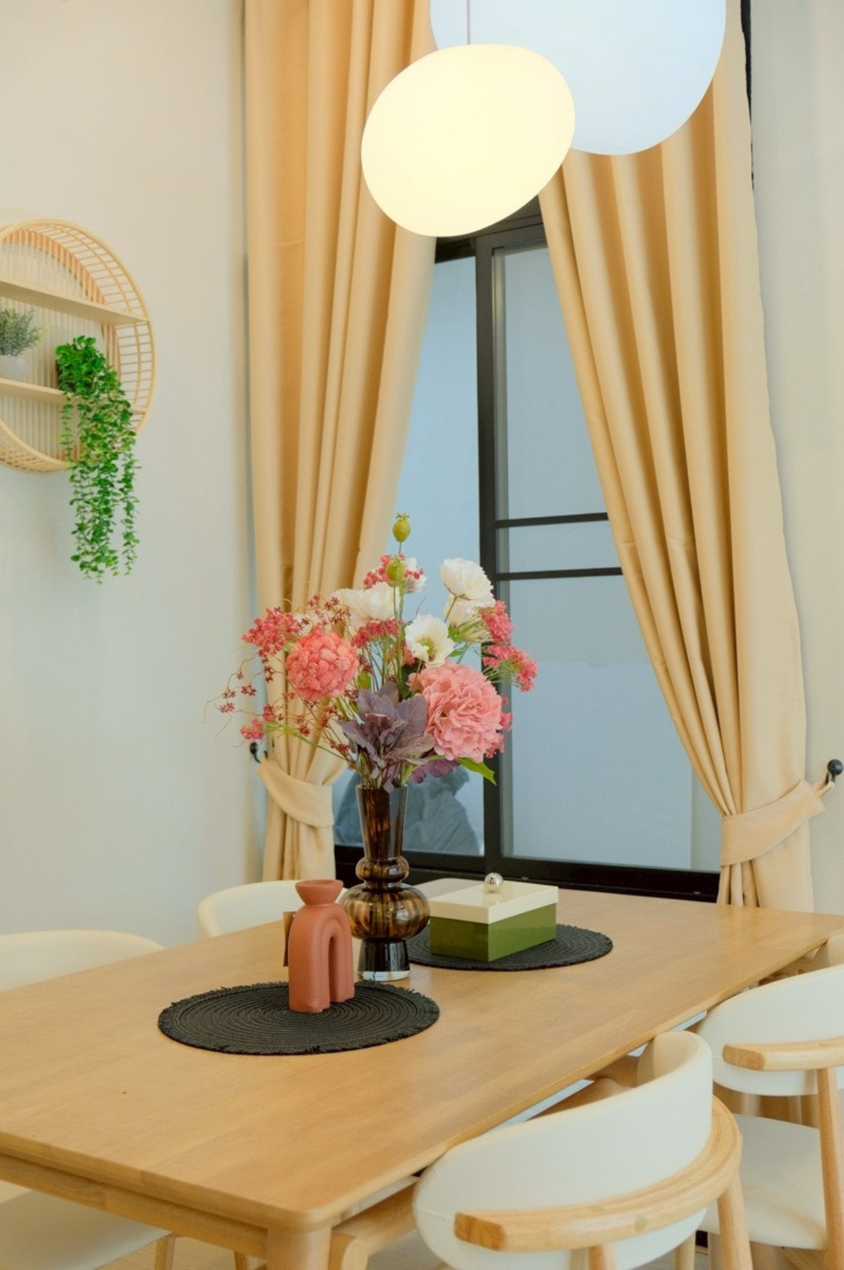 ขายทาวน์โฮมแจ้งวัฒนะ เมืองทอง : ทาวน์โฮม 3 ชั้นรีโนเวทใหม่ ใจกลางเมืองทองธานี ใกล้ทัั้งทางด่วน รถไฟฟ้าสายสีชมพู และห้างร้านของกินเด็ดๆเพียบ