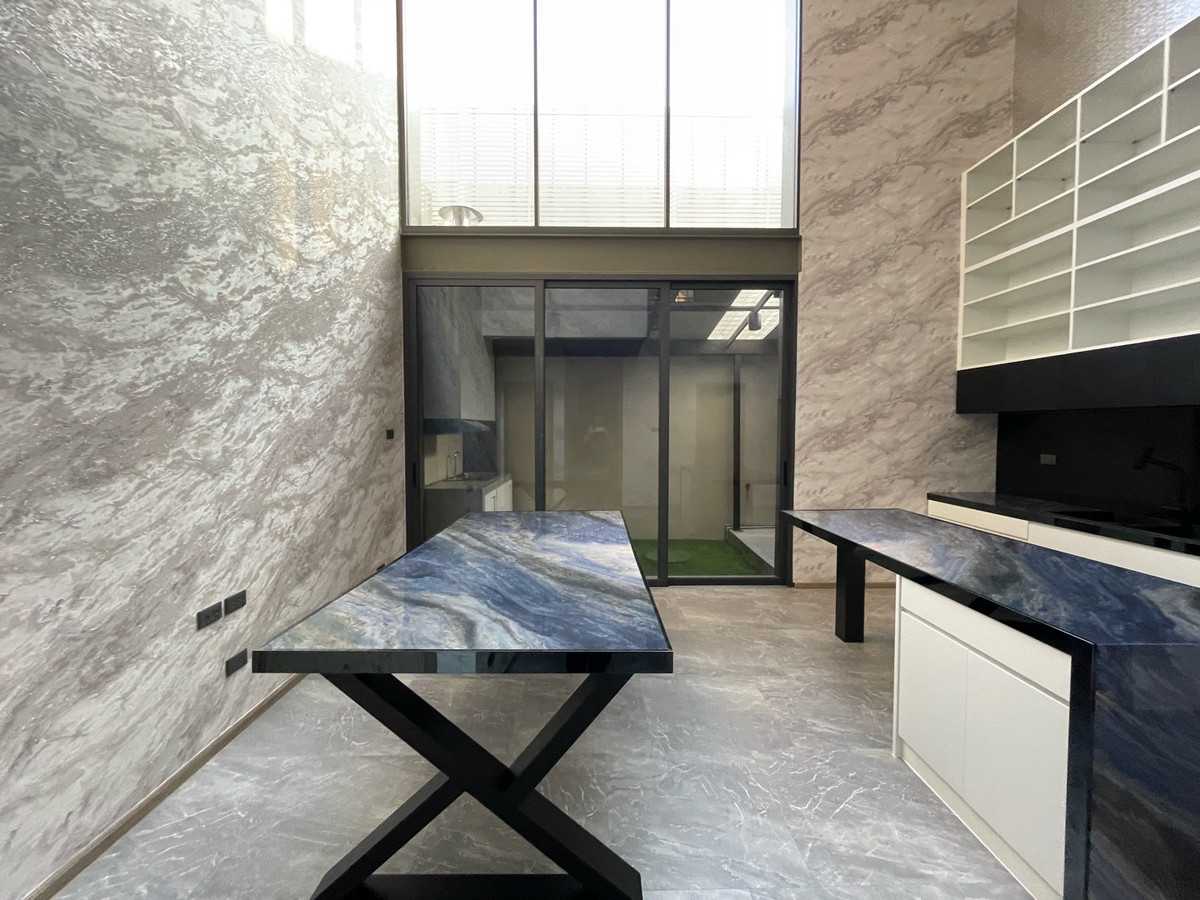 ให้เช่าทาวน์โฮมลาดพร้าว101 แฮปปี้แลนด์ : ให้เช่า – ทาวน์โฮมสุดหรู โครงการ THER LADPRAO 93 (เธอ ลาดพร้าว 93)  วิวสวน บรรยากาศร่มรื่น