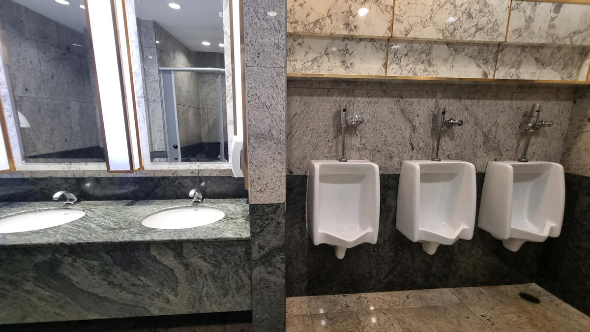 ให้เช่าสำนักงานสุขุมวิท อโศก ทองหล่อ : สำนักงานให้เช่า ทำเลอโศก ติด BTS / MRT 412 ตรม ตกแต่งหรู