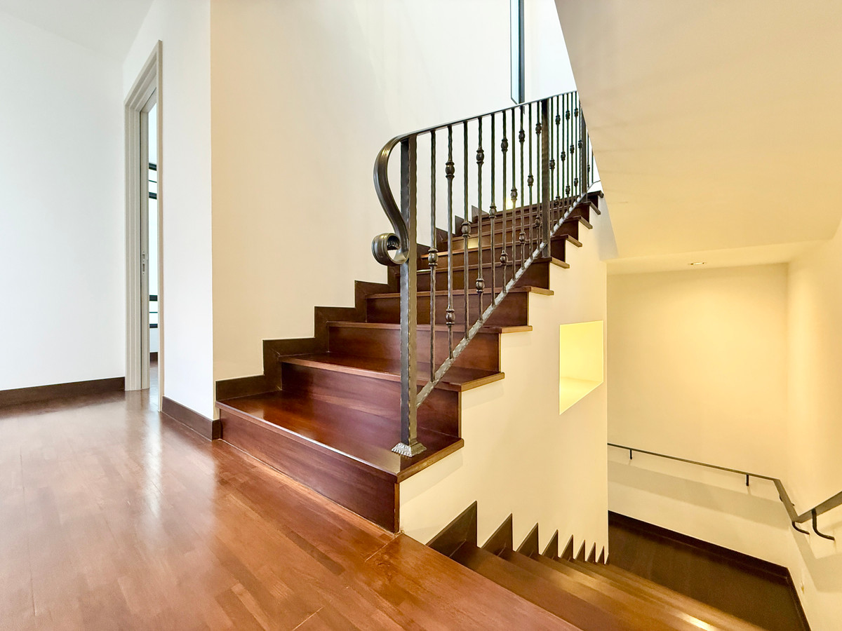 ขายบ้านลาดพร้าว เซ็นทรัลลาดพร้าว : 🚀 Altitude Mastery พหล24 - บ้านเดี่ยว3ชั้น ใกล้รถไฟฟ้าเพียง550เมตร 092-545-6151 (ทีม)