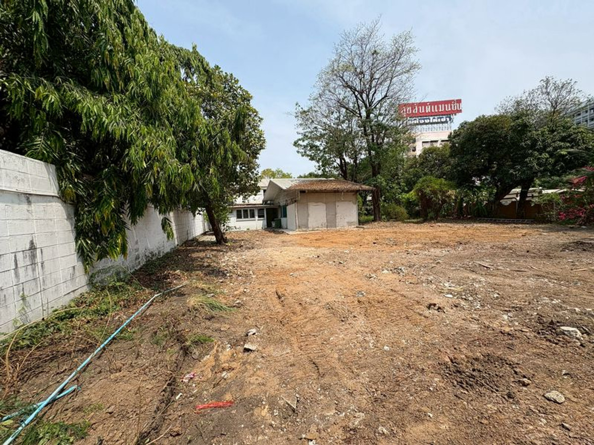 ให้เช่าที่ดินพระราม 9 เพชรบุรีตัดใหม่ RCA : ปล่อยเช่าที่ดินพระราม 9 ซอย 46 พื้นที่ 1 งาน 60 ตารางวา ที่ดินติดถนนพระราม 9