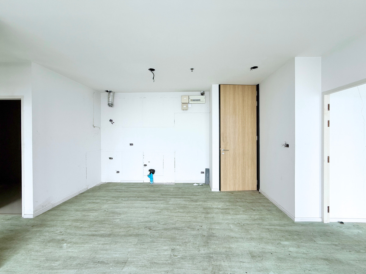 ขายคอนโดลาดพร้าว เซ็นทรัลลาดพร้าว : 🚀 The issara Ladprao - 77ตรม. 2นอน2น้ำ ทิศใต้ ชั้นสูง ราคาดี 092-545-6151 (ทีม)