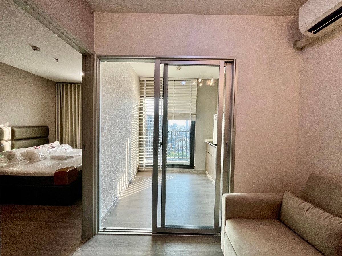 ให้เช่าคอนโดปิ่นเกล้า จรัญสนิทวงศ์ : 🔥 Hot Deal!ห้องใหม่ ไม่เคยปล่อยเช่า  เครื่องใช้ไฟฟ้าใหม่ เข้าอยู่ได้ทันที  The Parkland จรัญ–ปิ่นเกล้า 