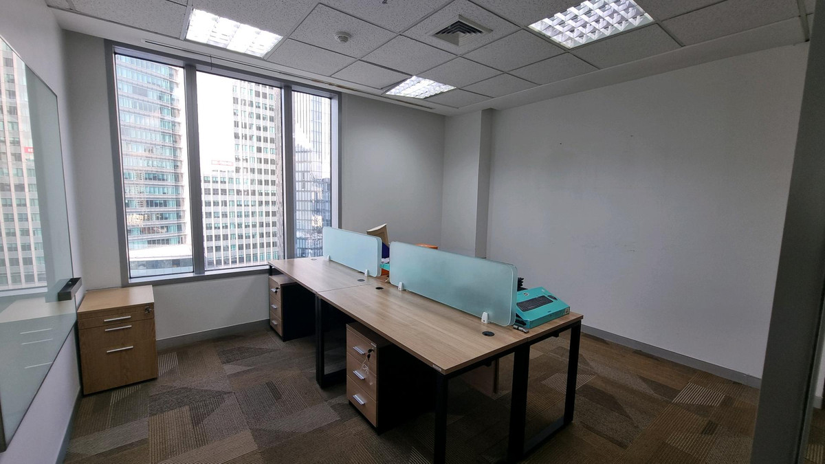 ให้เช่าสำนักงานสุขุมวิท อโศก ทองหล่อ : สำนักงานให้เช่า ทำเลอโศก ติด BTS / MRT 375.96 ตรม