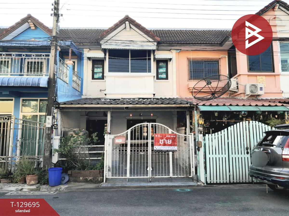 For SaleTownhomeLadprao101, Happy Land, The Mall Bang Kapi : Urgent sale townhouse Phoempoon Thani Village, Soi Nuanchan, Bangkok, cheap price, good location.