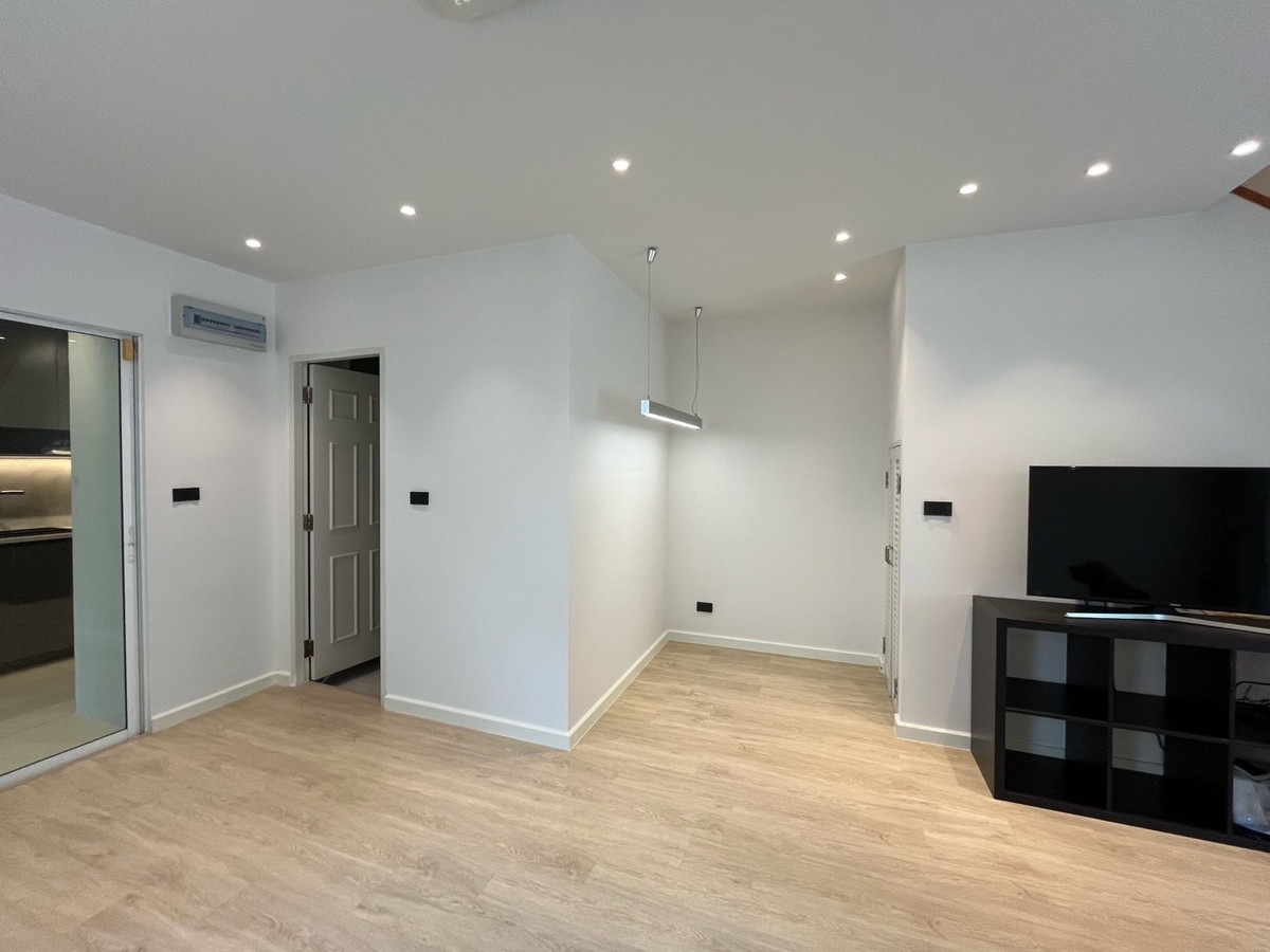 For RentTownhomeLadkrabang, Suwannaphum Airport : RH021826 Townhome for rent, 3 floors, 3 bedrooms, newly renovated at The Metro Rama 9 near ARL Hua Mak.