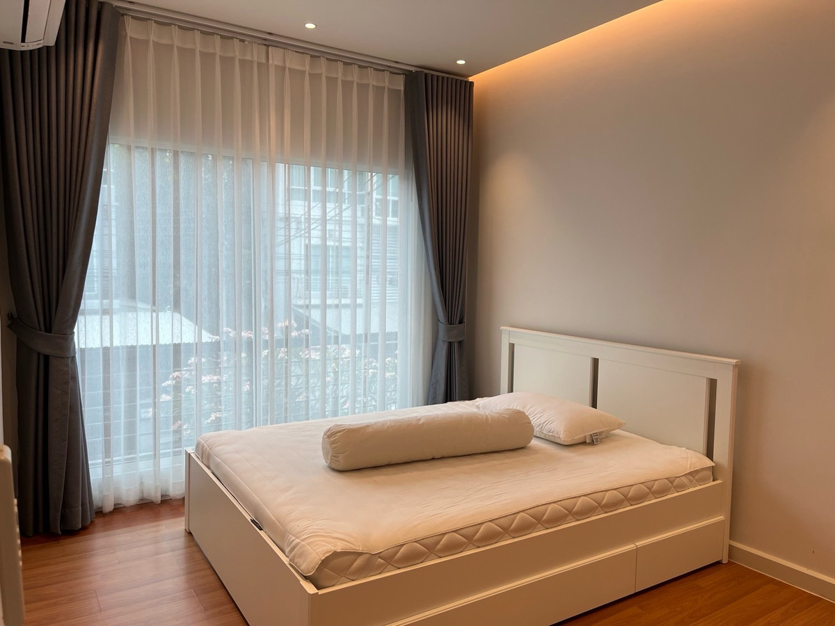 For RentTownhomeLadkrabang, Suwannaphum Airport : RH021826 Townhome for rent, 3 floors, 3 bedrooms, newly renovated at The Metro Rama 9 near ARL Hua Mak.