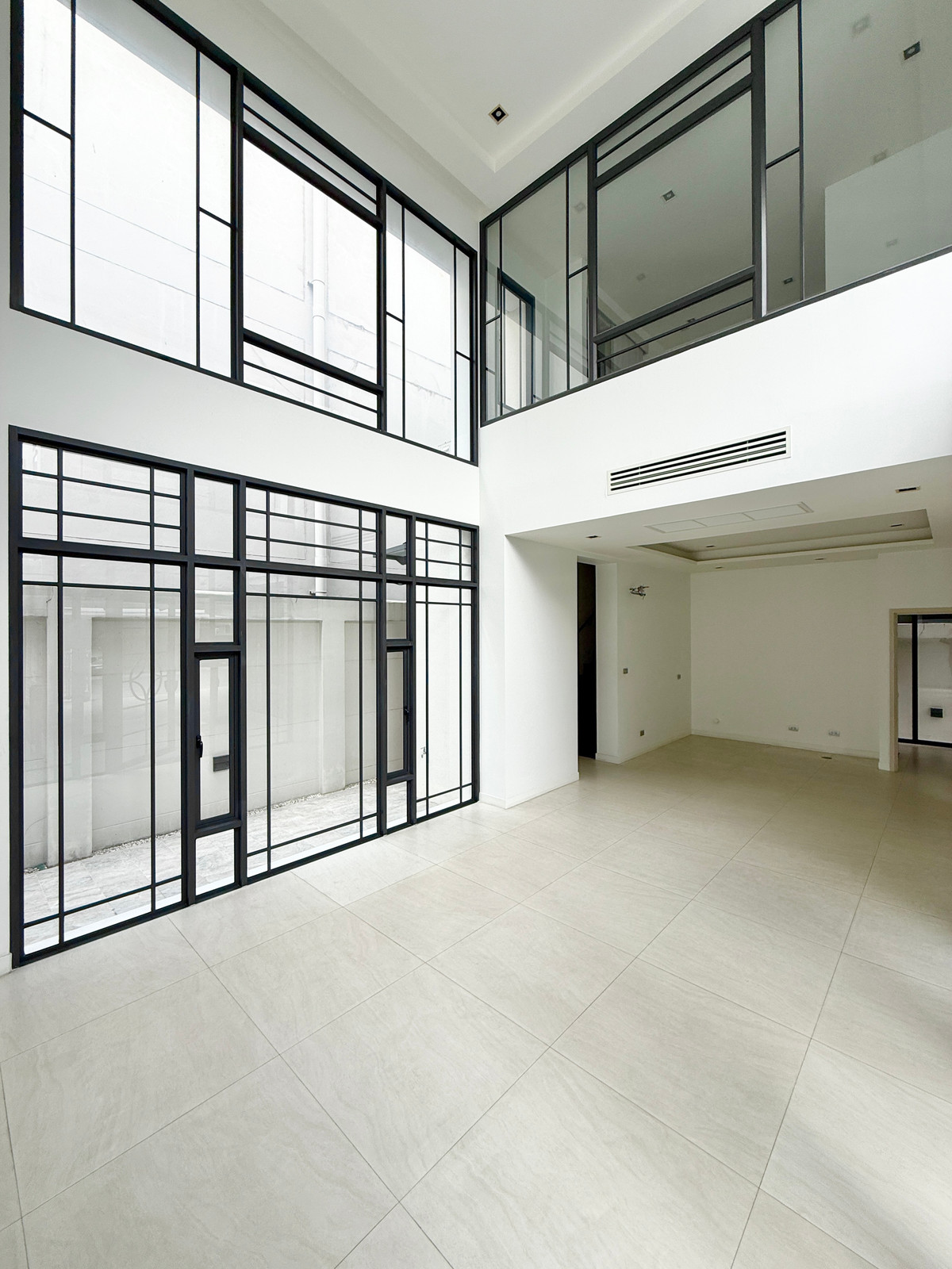 ขายบ้านลาดพร้าว เซ็นทรัลลาดพร้าว : 🚀 Altitude Mastery พหล24 - บ้านเดี่ยว3ชั้น ใกล้รถไฟฟ้าเพียง550เมตร 092-545-6151 (ทีม)