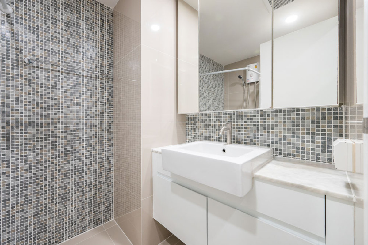 ขายคอนโดเลียบทางด่วนรามอินทรา : ขายคอนโด  วี คอนโด เอกมัย - รามอินทรา ท่าแร้ง เขต บางเขน กรุงเทพ   CX-148038