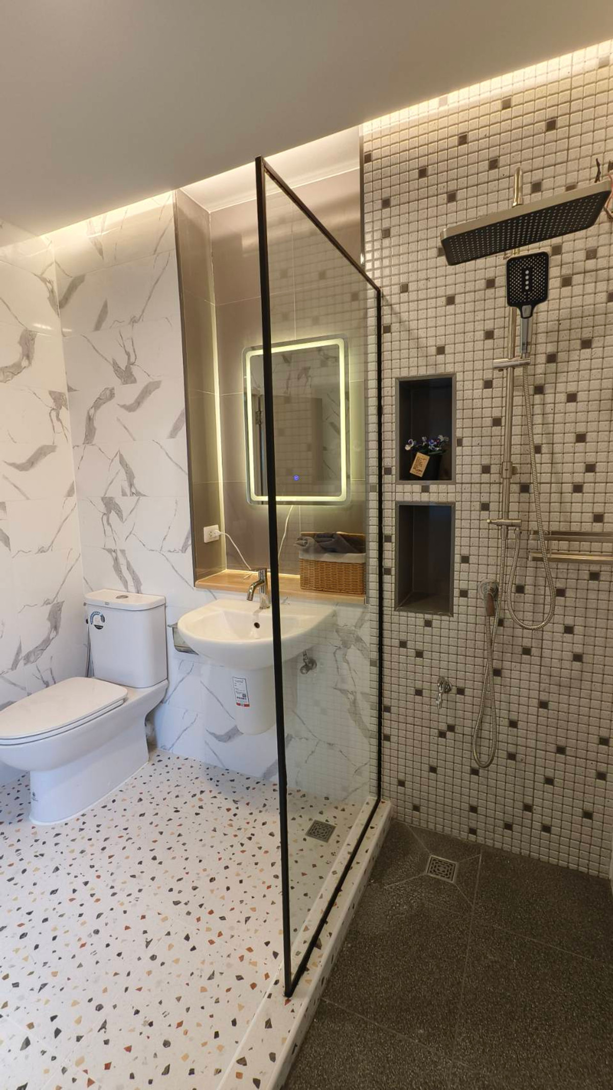 ขายทาวน์โฮมแจ้งวัฒนะ เมืองทอง : ทาวน์โฮม 3 ชั้นรีโนเวทใหม่ ใจกลางเมืองทองธานี ใกล้ทัั้งทางด่วน รถไฟฟ้าสายสีชมพู และห้างร้านของกินเด็ดๆเพียบ