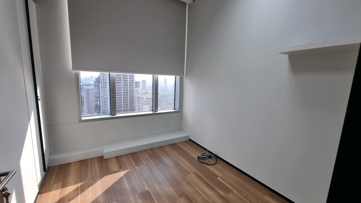 ให้เช่าสำนักงานสุขุมวิท อโศก ทองหล่อ : สำนักงานให้เช่า ทำเลอโศก ติด BTS / MRT 412 ตรม ตกแต่งหรู