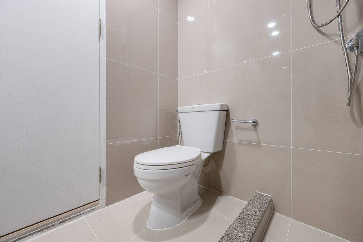 ขายคอนโดเลียบทางด่วนรามอินทรา : ขายคอนโด  วี คอนโด เอกมัย - รามอินทรา ท่าแร้ง เขต บางเขน กรุงเทพ   CX-148038