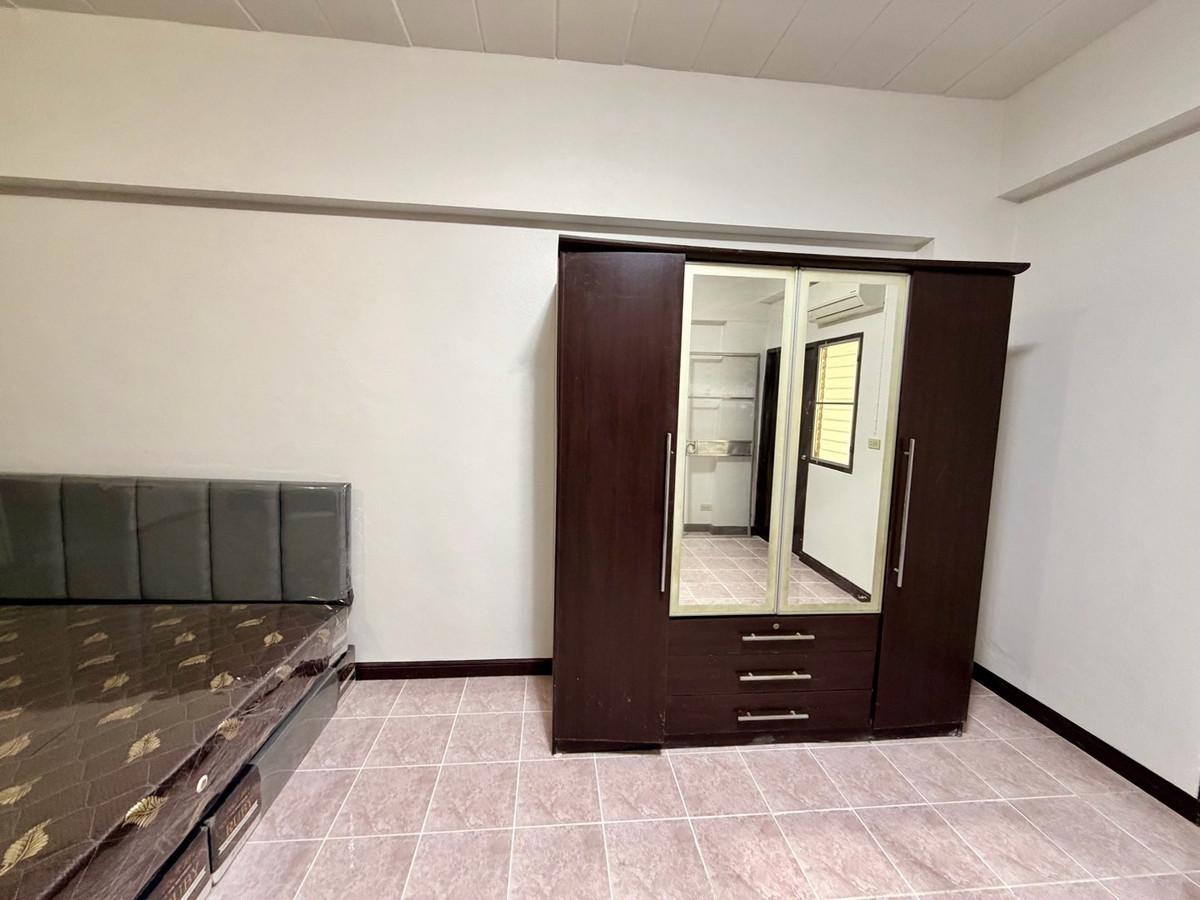For RentCondoBang kae, Phetkasem : For rent, beautifully decorated room Ready to move in (2 rooms) Bang Khae Condo Residence near MRT Bang Khae.