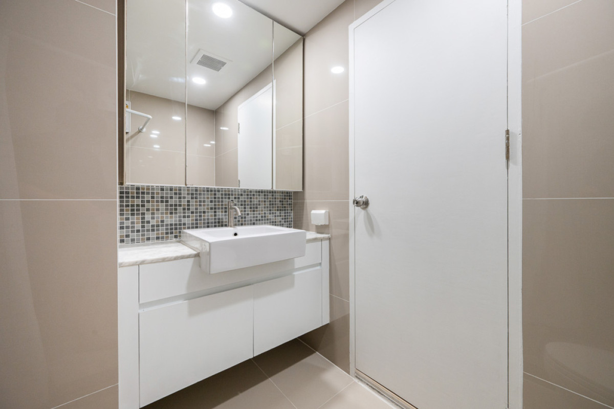 ขายคอนโดเลียบทางด่วนรามอินทรา : ขายคอนโด  วี คอนโด เอกมัย - รามอินทรา ท่าแร้ง เขต บางเขน กรุงเทพ   CX-148038