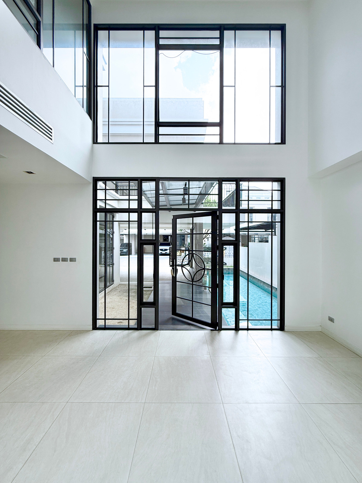 ขายบ้านลาดพร้าว เซ็นทรัลลาดพร้าว : 🚀 Altitude Mastery พหล24 - บ้านเดี่ยว3ชั้น ใกล้รถไฟฟ้าเพียง550เมตร 092-545-6151 (ทีม)