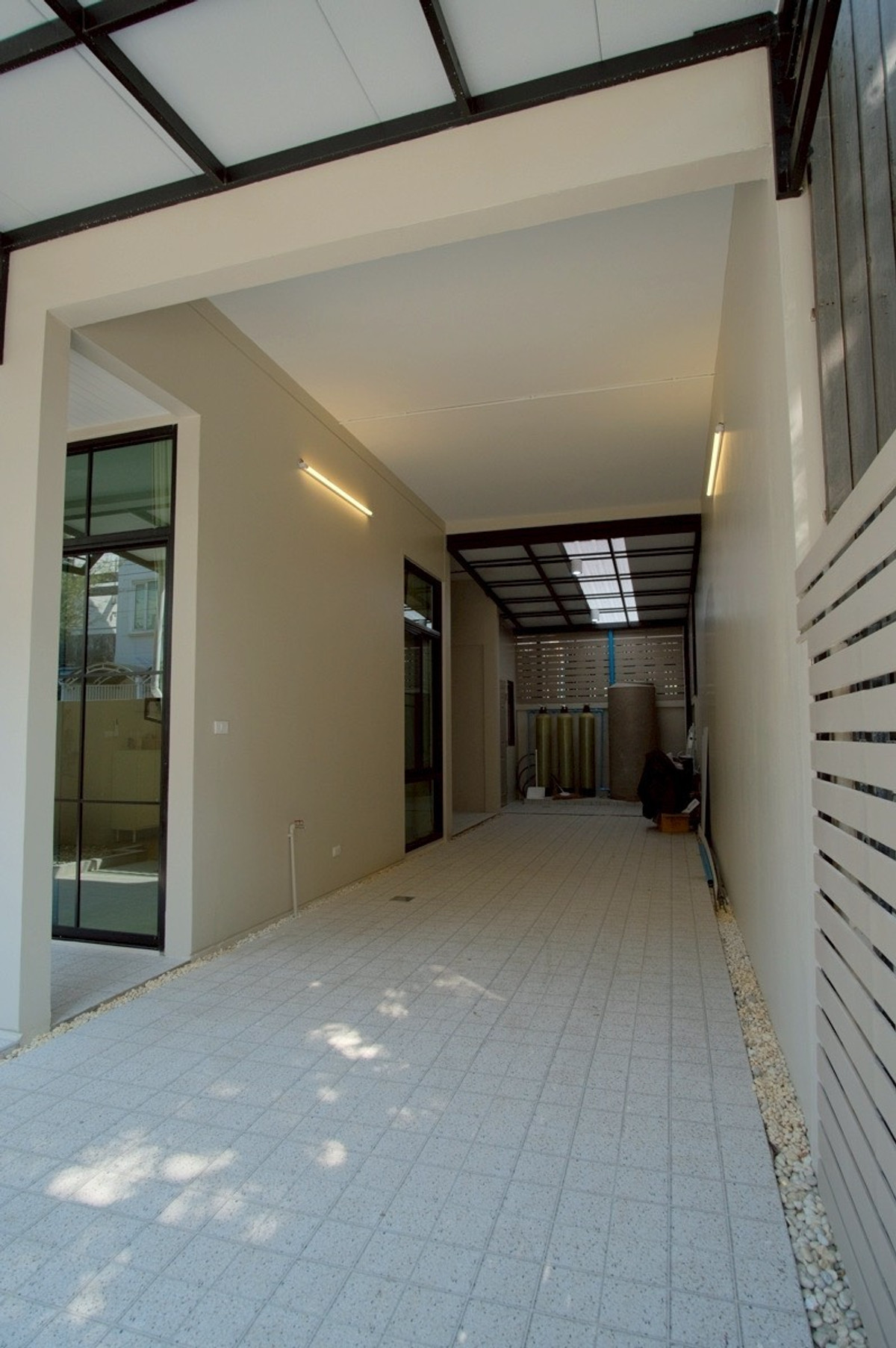 ขายทาวน์โฮมแจ้งวัฒนะ เมืองทอง : ทาวน์โฮม 3 ชั้นรีโนเวทใหม่ ใจกลางเมืองทองธานี ใกล้ทัั้งทางด่วน รถไฟฟ้าสายสีชมพู และห้างร้านของกินเด็ดๆเพียบ