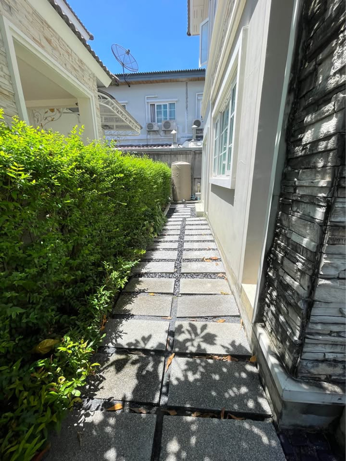 ให้เช่าบ้านเกษตร นวมินทร์ ลาดปลาเค้า : RH021526 ให้เช่าบ้านเดี่ยว 2 ชั้น 4 ห้องนอน at Grandio Ladprao-Kaset Nawamin