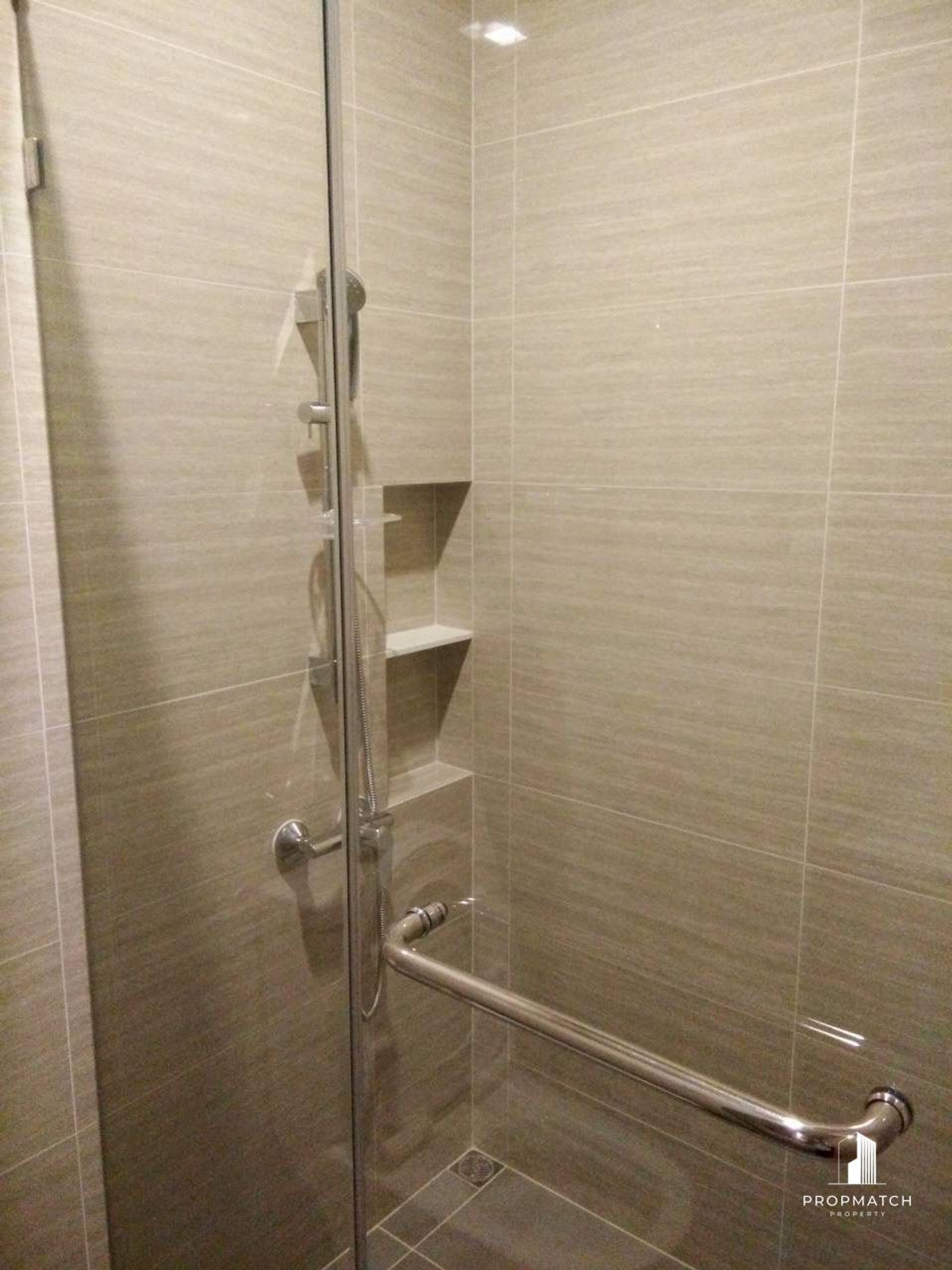 ให้เช่าคอนโดสะพานควาย จตุจักร : ว่างแล้ว M Jatujak ราคาดีมาก แค่ 17,000  แบบ 1 นอน 29 sqm ใกล้รถไฟฟ้า MRT กำแพงเพชร 300 ม เลี้ยงสัตว์ได้ (วางประกันเพิ่ม 10,000)  สนใจนัดชมได้เลย 064-6696546 มินนี่   เบอร์นี้แอทไลน์ได้เลยค่ะ