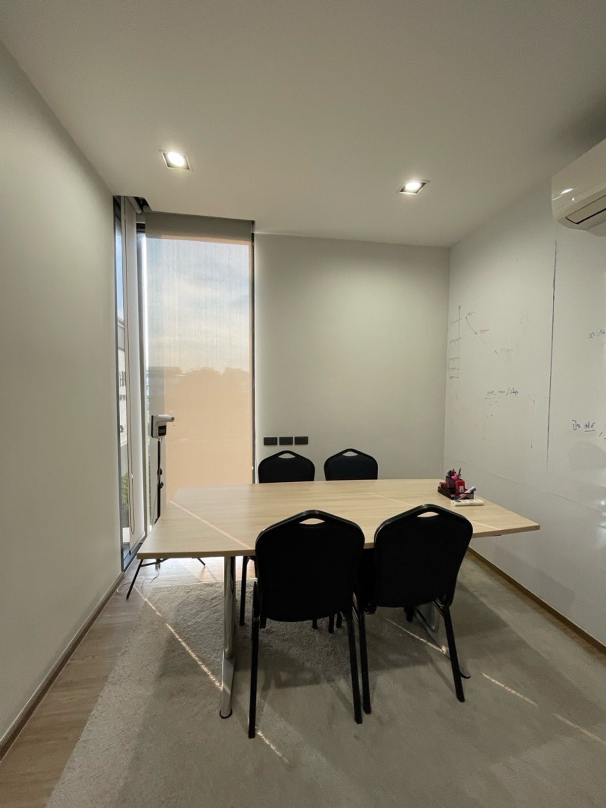 ให้เช่าทาวน์โฮมลาดพร้าว101 แฮปปี้แลนด์ : ให้เช่า – ทาวน์โฮมสุดหรู โครงการ THER LADPRAO 93 (เธอ ลาดพร้าว 93)  วิวสวน บรรยากาศร่มรื่น