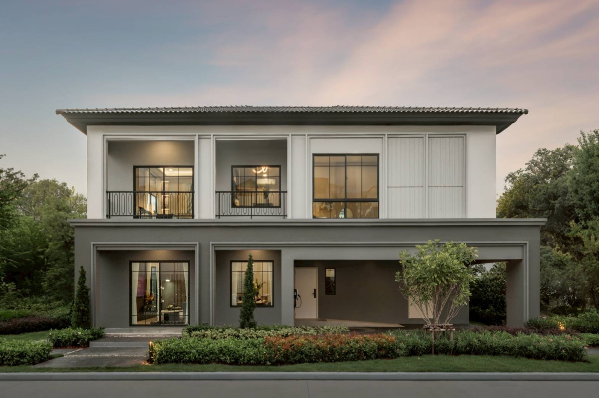 ขายบ้านลาดกระบัง สุวรรณภูมิ : ขาย Grand Britannia Krungthep Kreetha – Suvarnabhumi  ติดถนนใหญ่ ไม่ต้องเข้าซอย