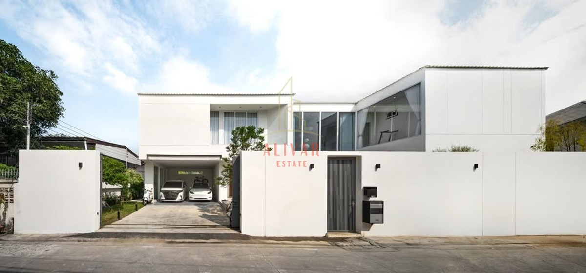 HouseChokchai 4, Ladprao 71, Ladprao 48, : RH021326 for sale/rent, 2-story detached house, 3 bedrooms, with private swimming pool, Lat Phrao 64 area.