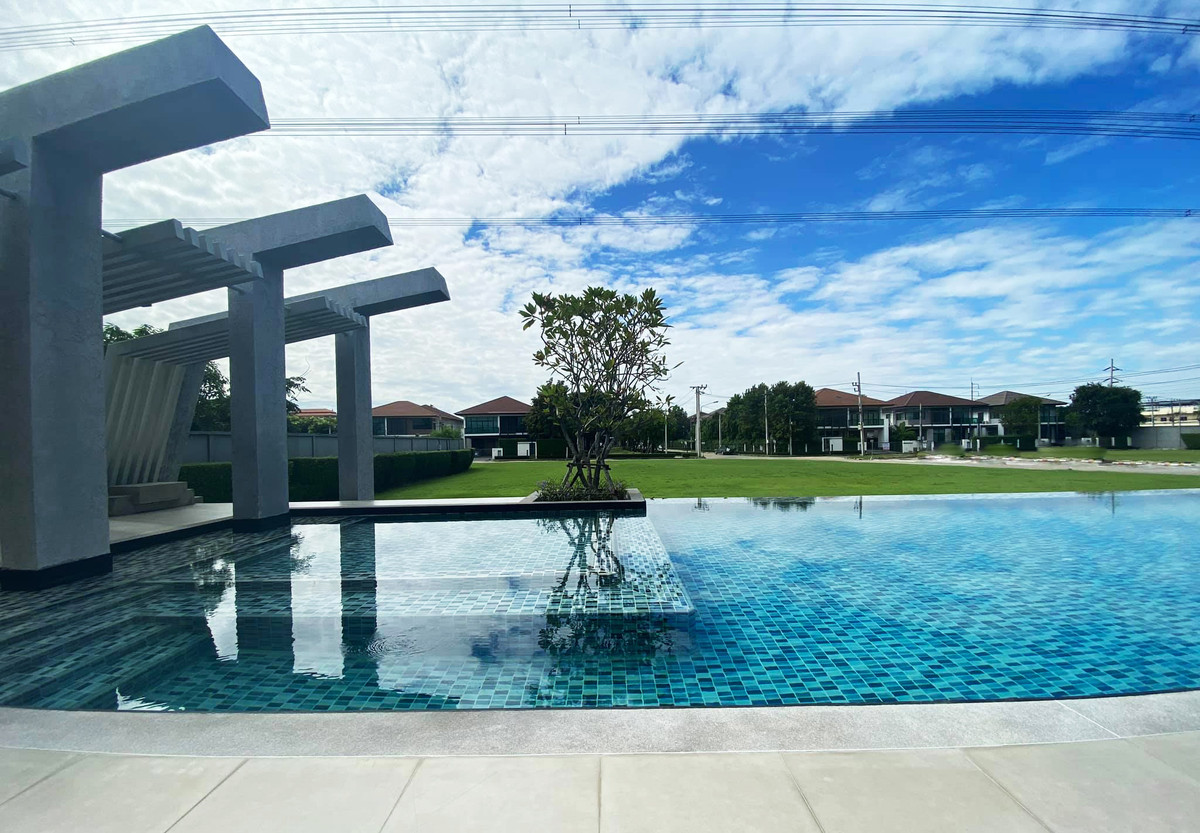 บ้านลาดกระบัง สุวรรณภูมิ : สัมผัสชีวิตระดับ Exclusive ที่ ‘เศรษฐสิริ อ่อนนุช-ศรีนครินทร์’ | บ้านพร้อมอยู่จาก Sansiri