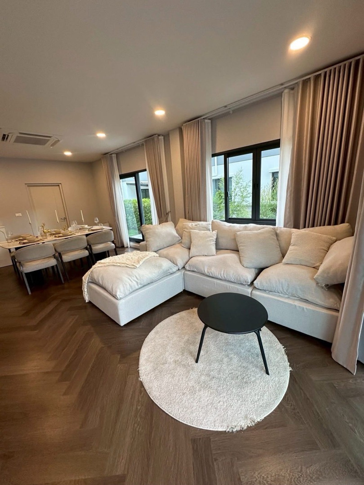 For RentHouseBangna, Bearing, Lasalle : 🏡 Luxury Single House for Rent at Centro Bangna