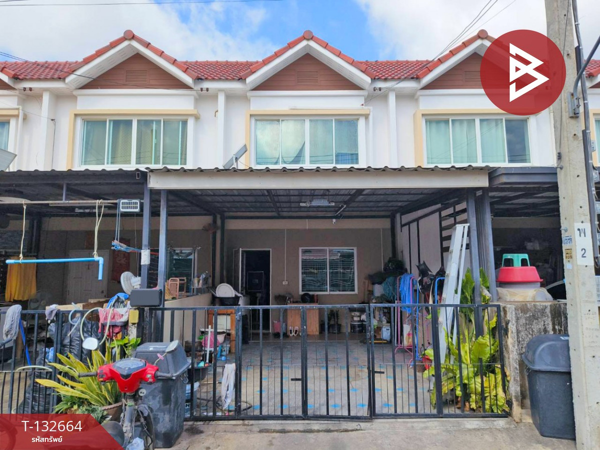 For SaleTownhomeSamut Prakan,Samrong : Townhouse for sale Bhumjai Niwet Village 5, Theparak, Bang Bo, Samut Prakan, ready to move in.