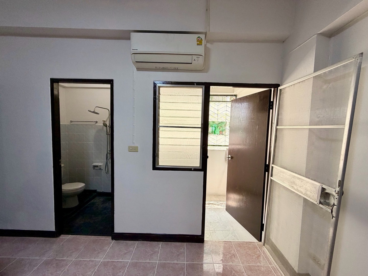 For RentCondoBang kae, Phetkasem : For rent, beautifully decorated room Ready to move in (2 rooms) Bang Khae Condo Residence near MRT Bang Khae.