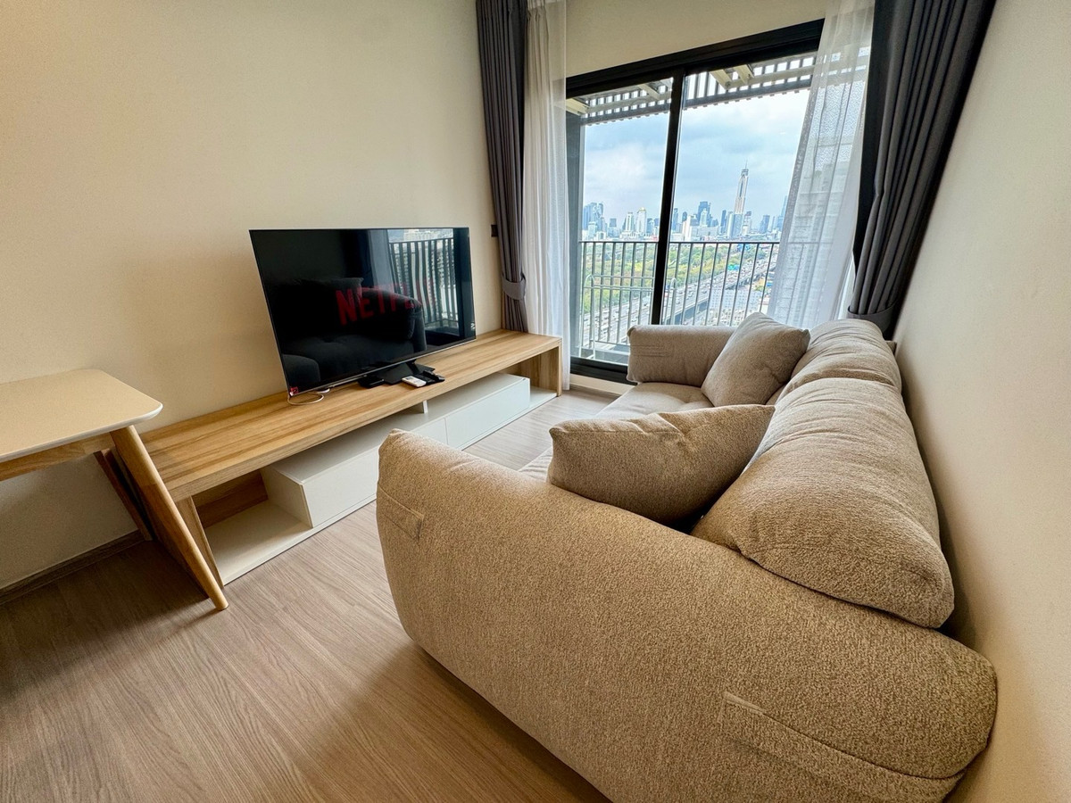 ให้เช่าคอนโดพระราม 9 เพชรบุรีตัดใหม่ RCA : 🔥ให้เช่าด่วน🔥ไลฟ์ อโศก ไฮป์ ห้องกว้าง วิวสวย เฟอร์นิเจอร์ครบพร้อมเข้าอยู่ ติดรถไฟฟ้า เดินทางสะดวก