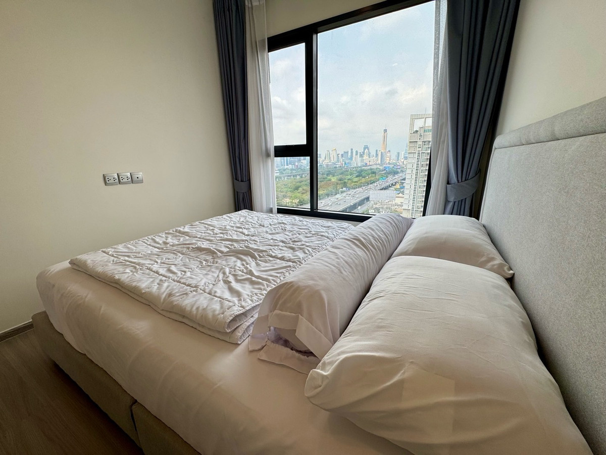 ให้เช่าคอนโดพระราม 9 เพชรบุรีตัดใหม่ RCA : 🔥ให้เช่าด่วน🔥ไลฟ์ อโศก ไฮป์ ห้องกว้าง วิวสวย เฟอร์นิเจอร์ครบพร้อมเข้าอยู่ ติดรถไฟฟ้า เดินทางสะดวก