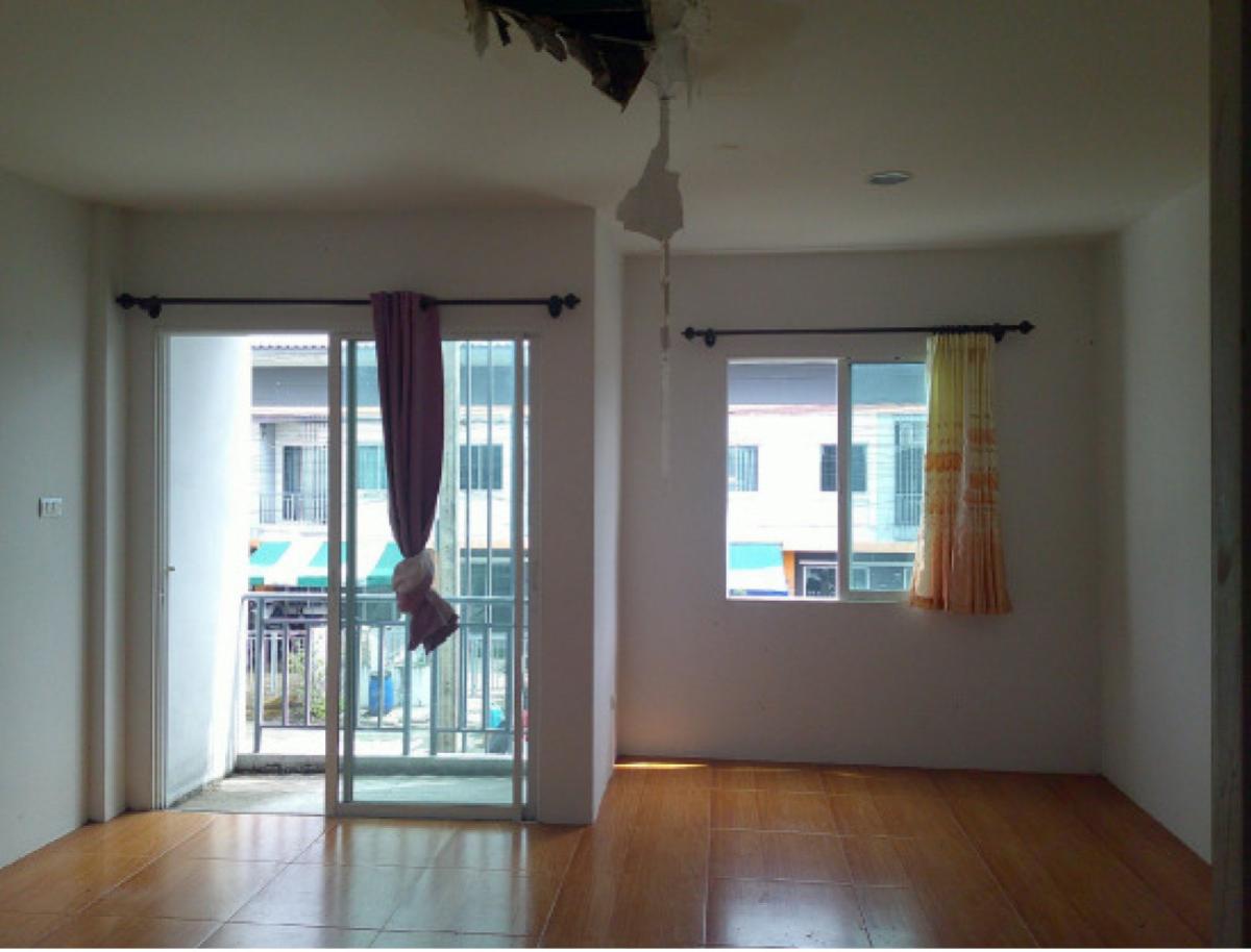 ขายทาวน์โฮมมีนบุรี-ร่มเกล้า : ขายทาวน์เฮ้าส์/ทาวน์โฮม  บุราพันธ์ การ์เด้นวิลล์ กระทุ่มราย เขต หนองจอก กรุงเทพ CX-145682